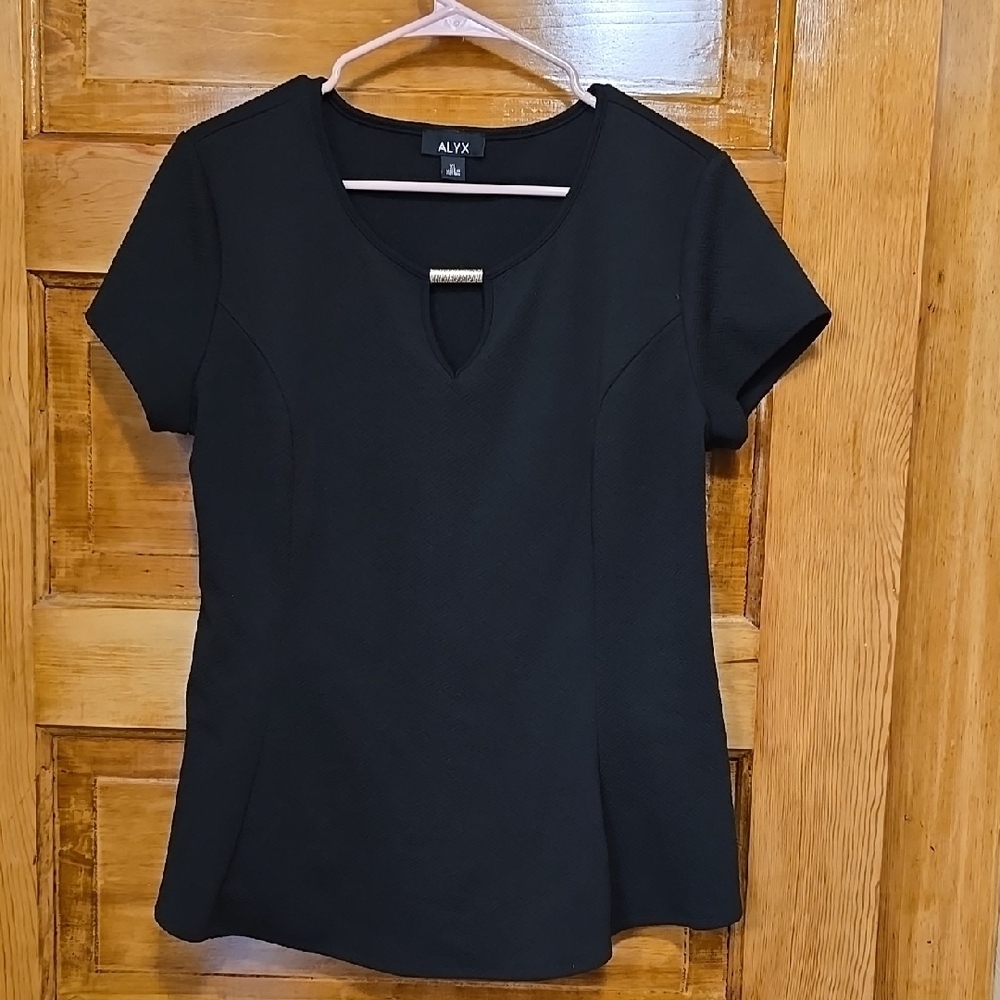 Alyx Black Fitted Work/ Office Blouse Short Sleeve V-Neck XL